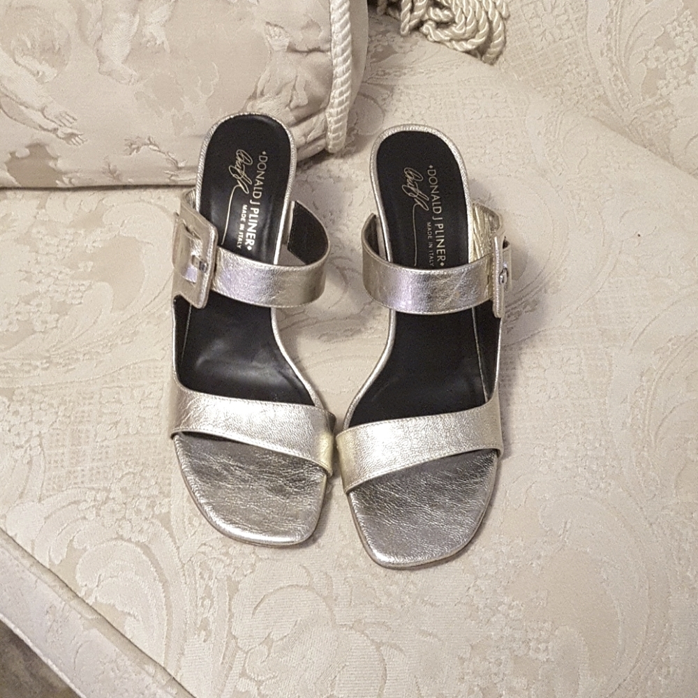 Donald Pliner Shoes